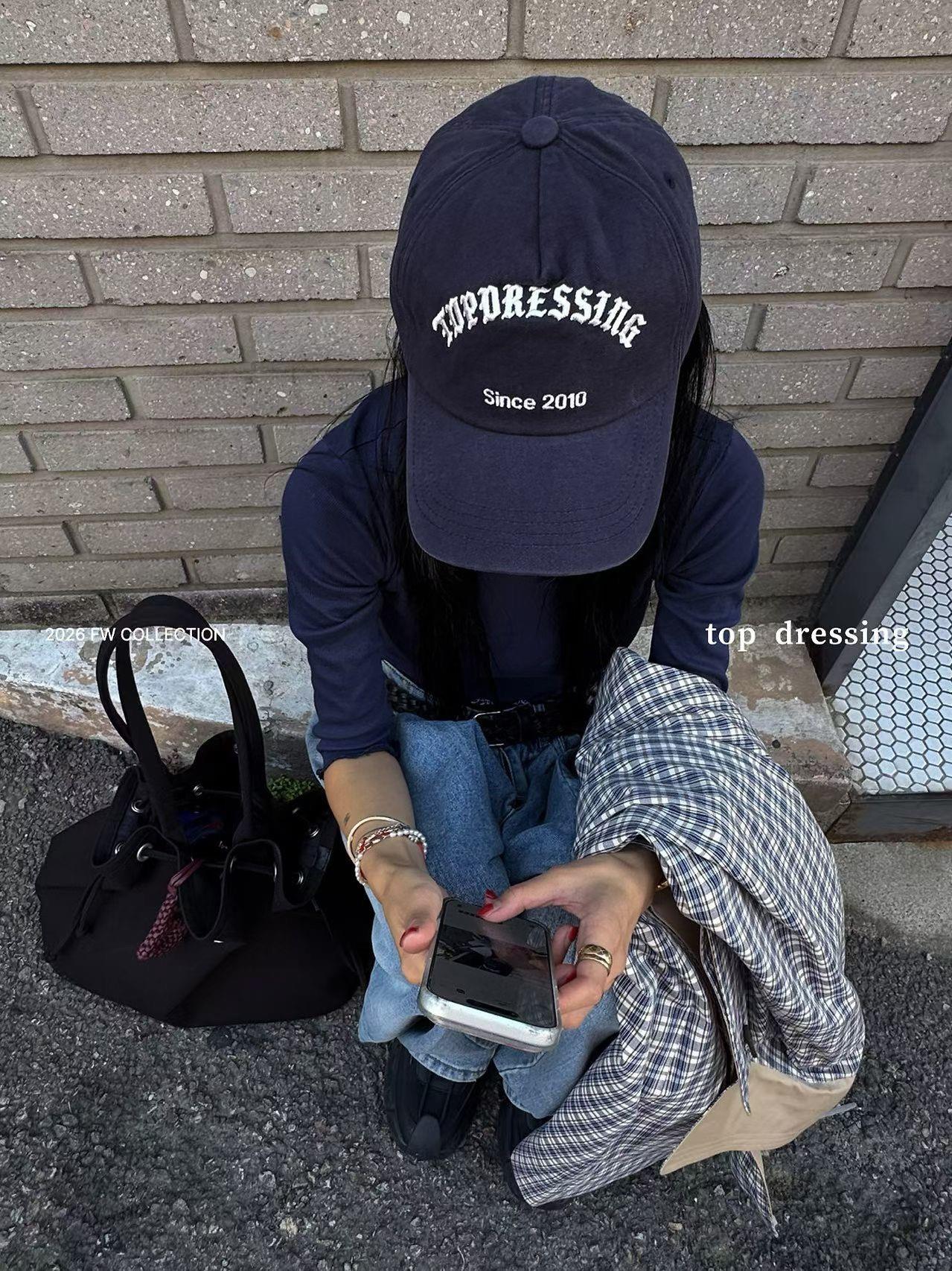 荷葉蕾絲滾邊七分袖上衣